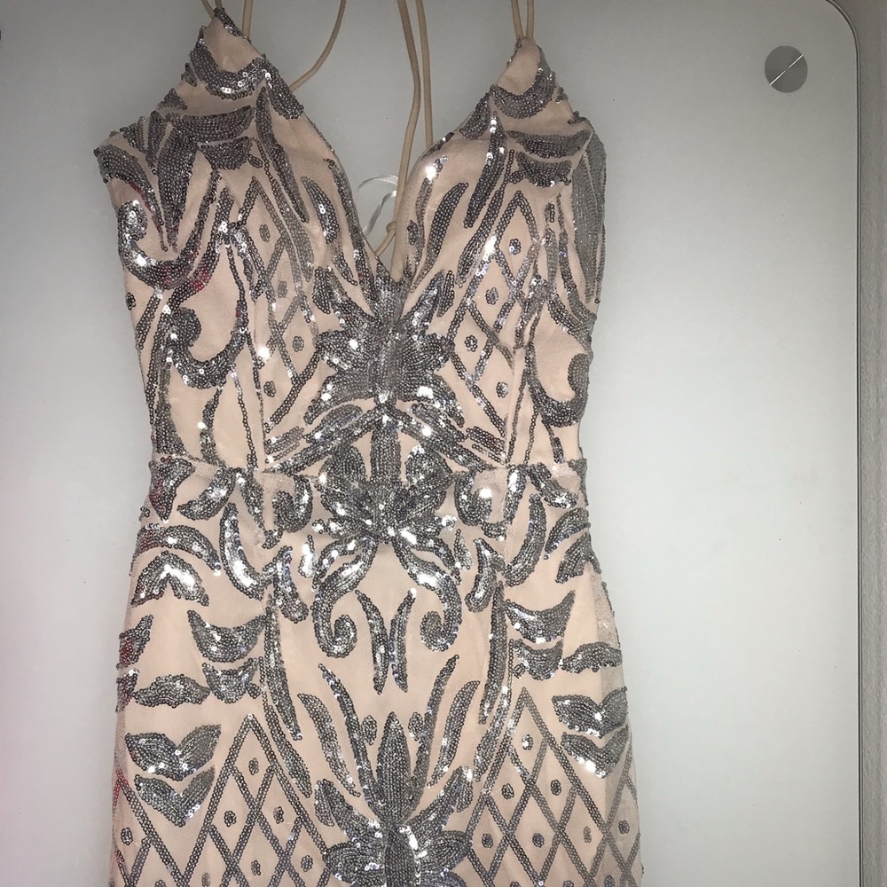 Gown dress
